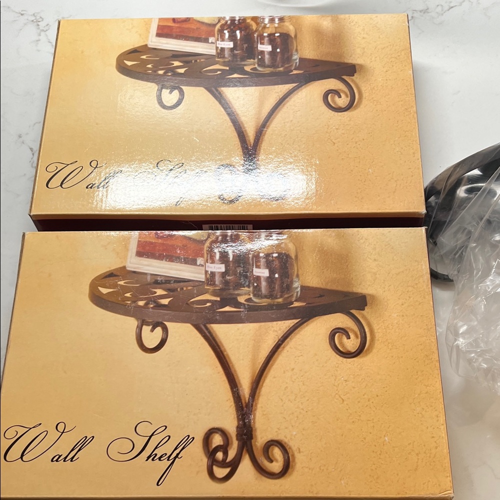 Set of 2 Wall Shelves